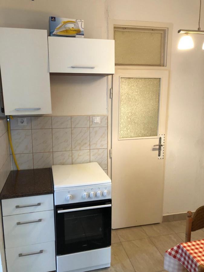Apartman Becsi Utca 쇼프론 외부 사진