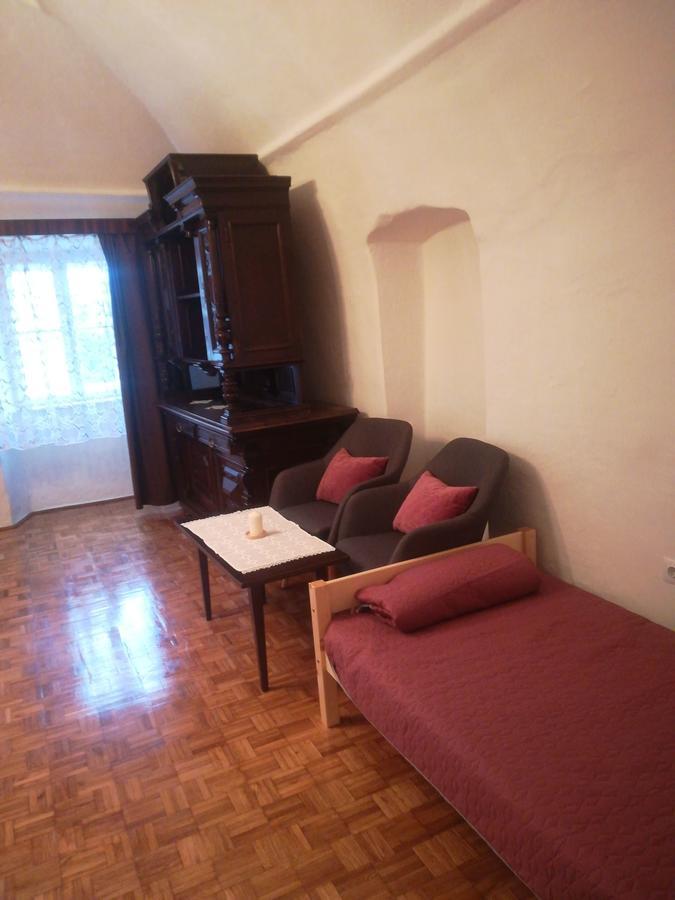 Apartman Becsi Utca 쇼프론 외부 사진